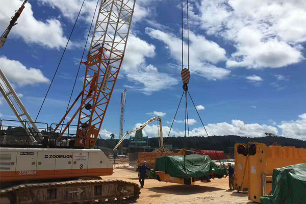 安装马来西亚钢铁厂的桥式起重机2.jpg